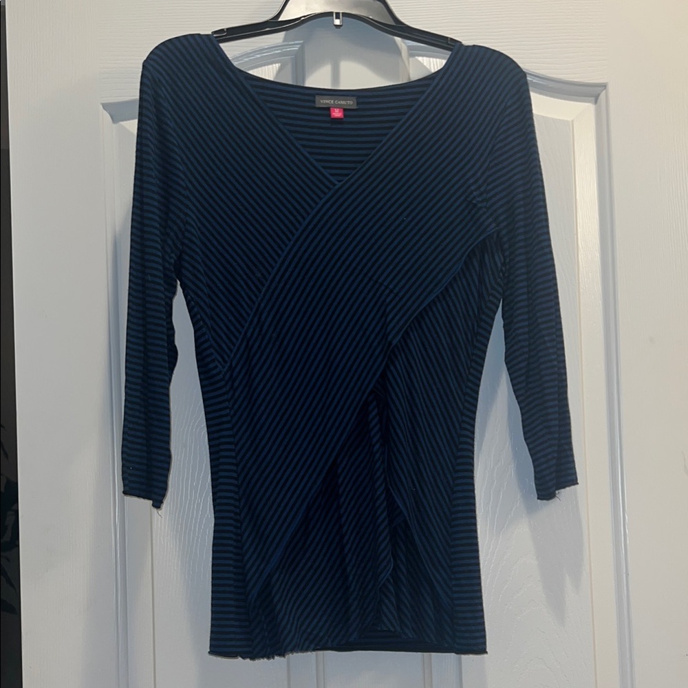 Vince Camuto  blue/ black v neck Striped top